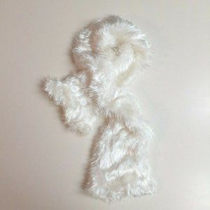 Vintage White Shimmery Faux Fur Keyhole Scarf